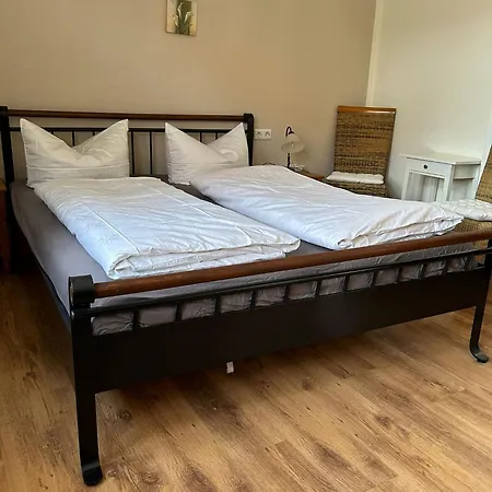 Streng's Weinstube Konukevi 3*